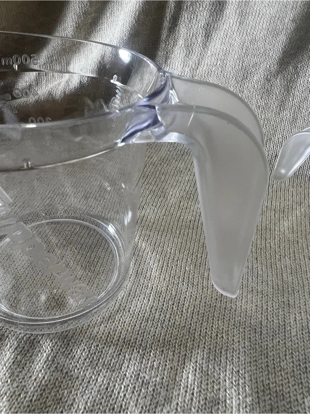 2- 🆕Clear Plastic Measuring Cup with Handle - Transparent